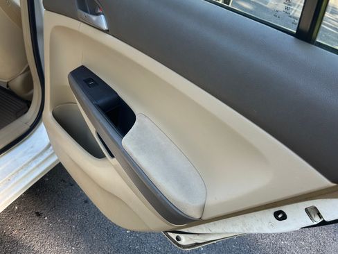 Used 2008 Honda Accord LX-P image 17