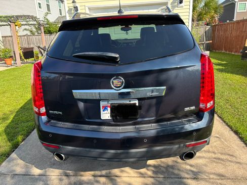 Used 2016 Cadillac SRX Luxury FWD image 2