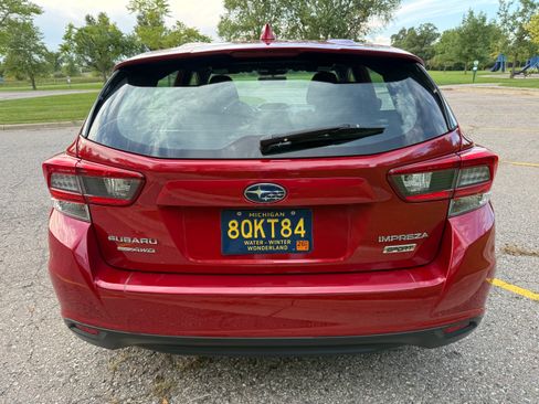 Used 2021 Subaru Impreza 2.0i Sport AWD/4WD image 6