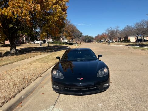 Used 2007 Chevrolet Corvette Coupe image 12