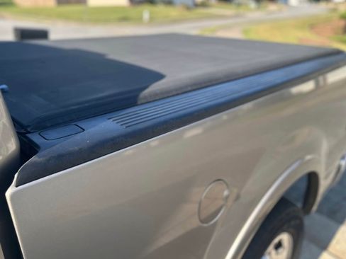 Used 2004 Ford F150 XLT RWD image 6