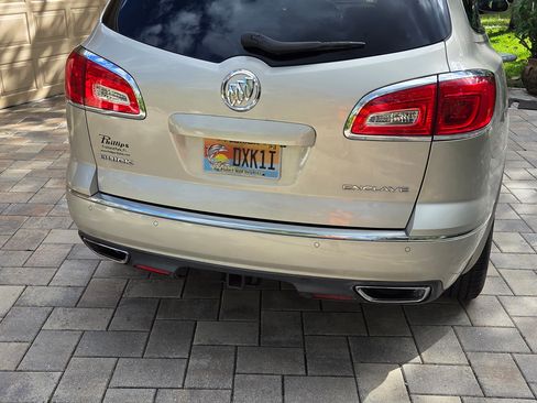 Used 2014 Buick Enclave Premium w/ Trailering Provision Package image 6