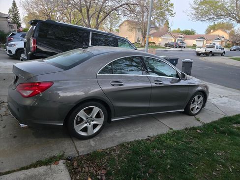 Used 2016 Mercedes-Benz CLA 250 4MATIC image 5