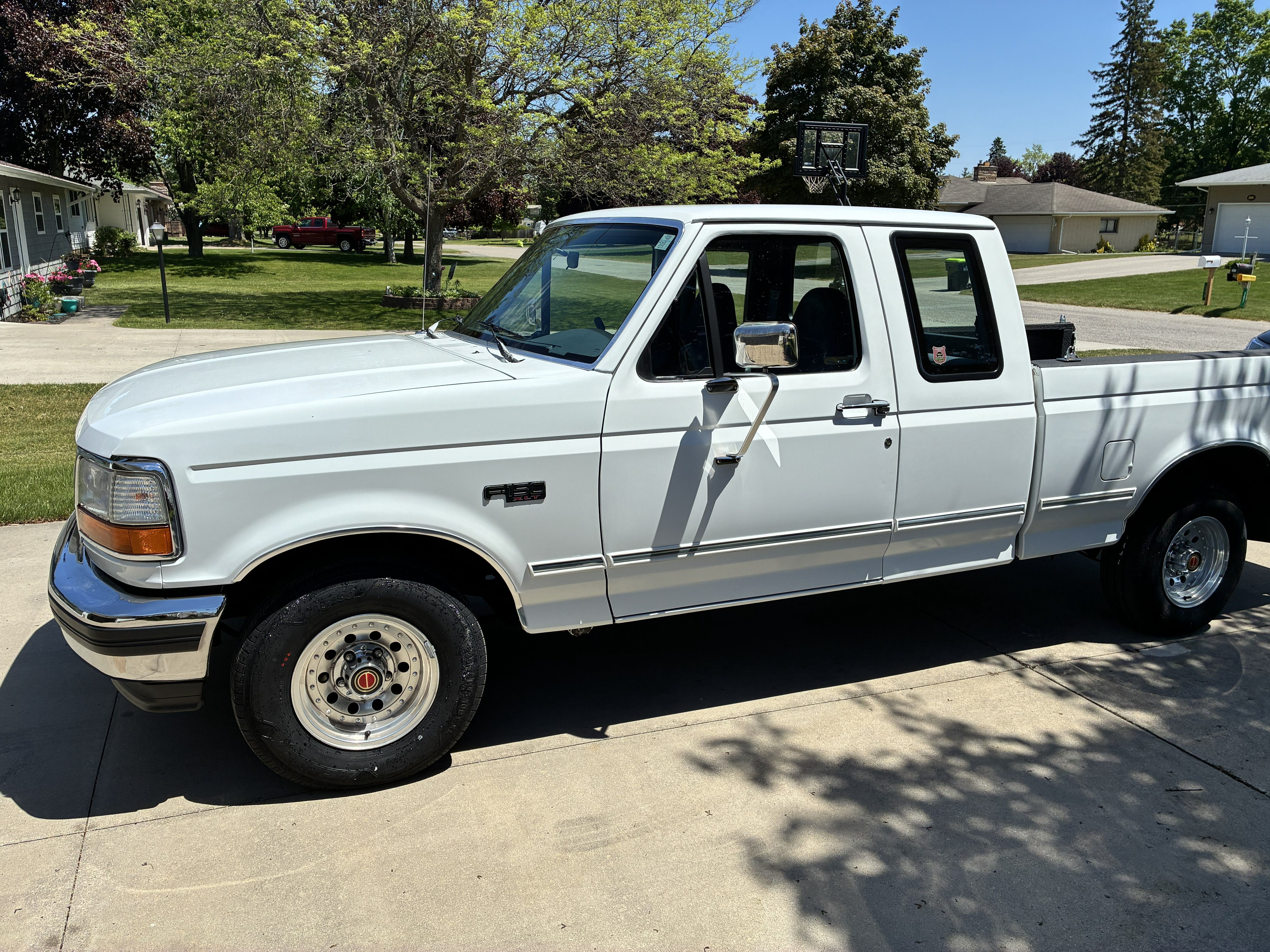 Used 1993 Ford F150 XL RWD image 4