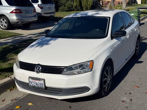 Used 2012 Volkswagen Jetta S image 1