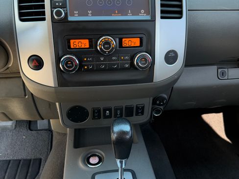 Used 2021 Nissan Frontier SV RWD image 14