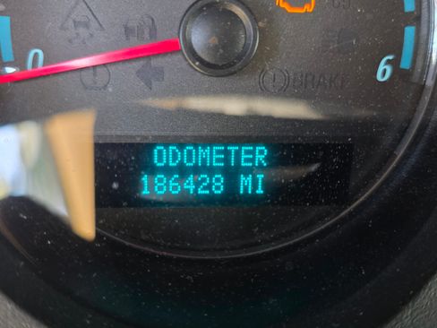 Used 2007 GMC Yukon XL Denali image 6