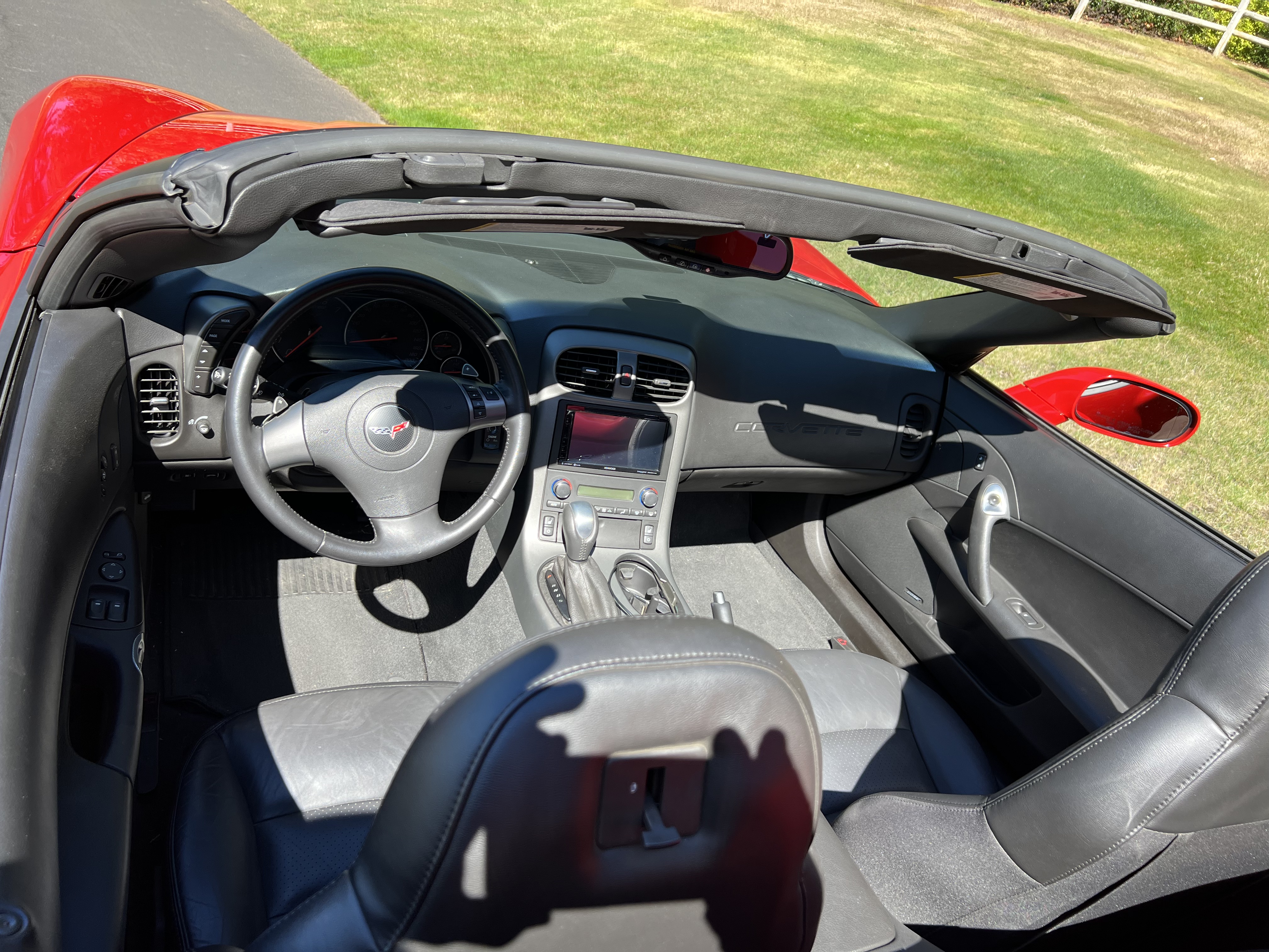 Used 2007 Chevrolet Corvette Convertible w/ Preferred Equipment Group RWD image 8