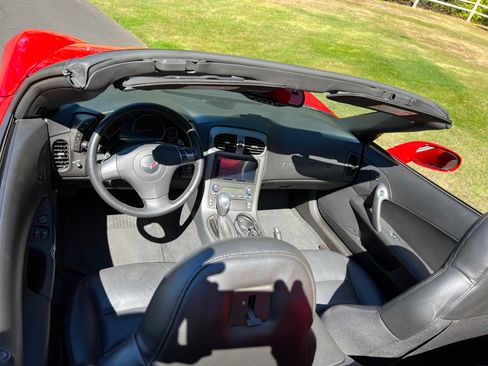 Used 2007 Chevrolet Corvette Convertible w/ Preferred Equipment Group RWD image 8