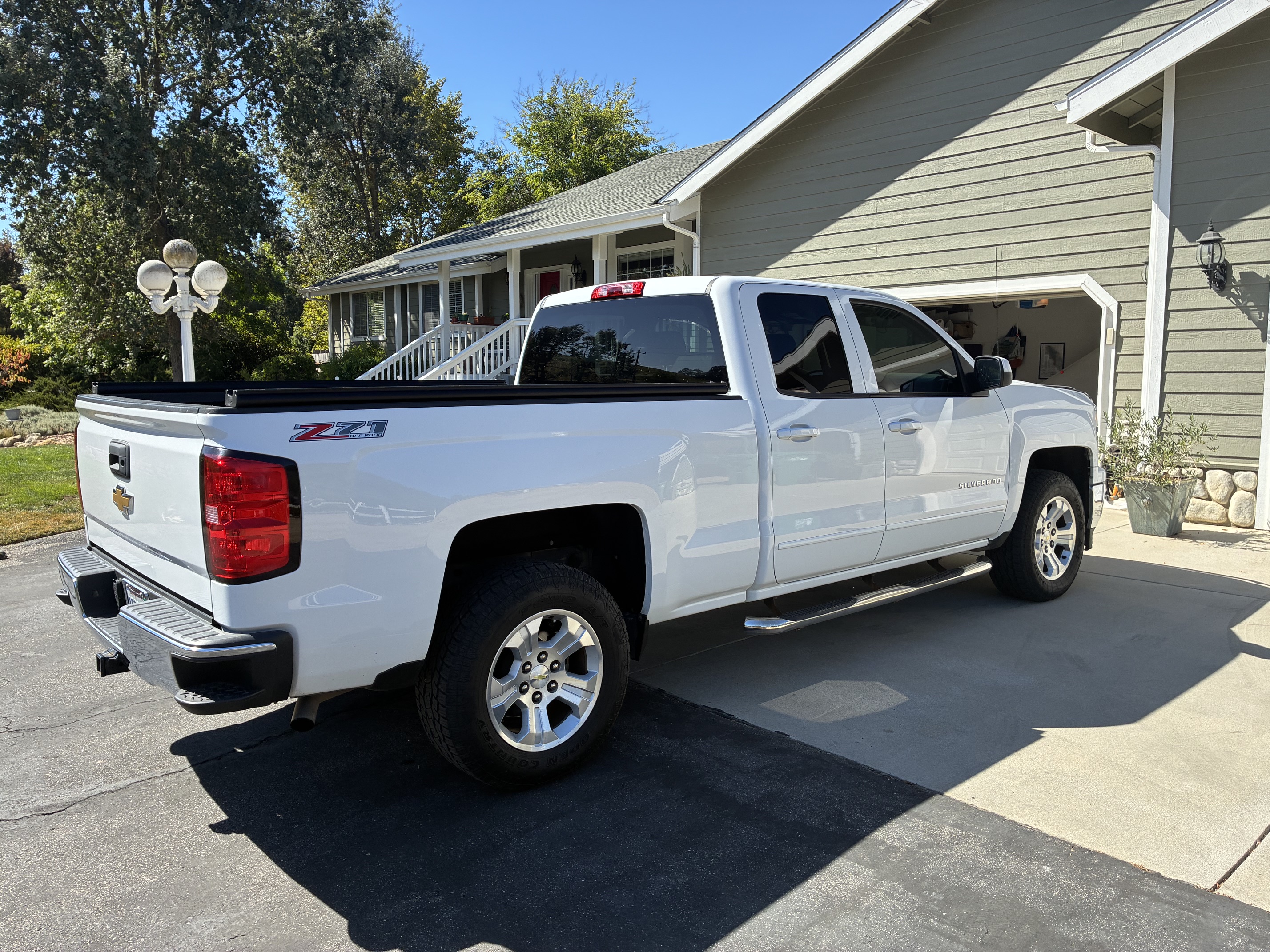 Used 2015 Chevrolet Silverado 1500 LT w/ All Star Edition AWD/4WD image 2