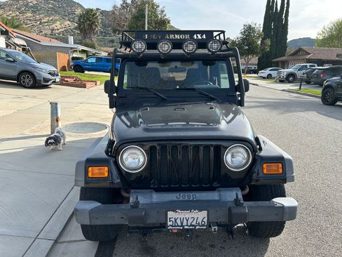 Used 2005 Jeep Wrangler Unlimited image 4