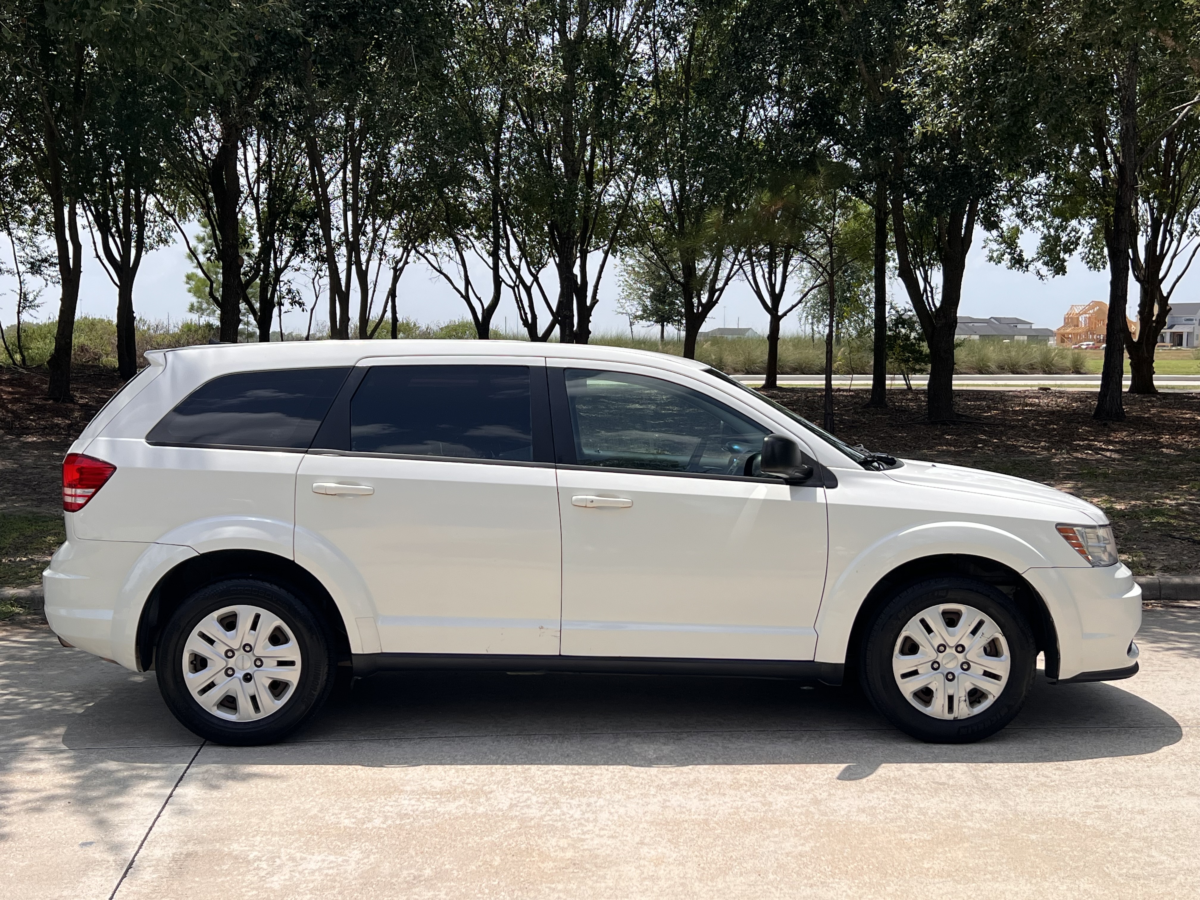 Used 2014 Dodge Journey American Value Package FWD image 2