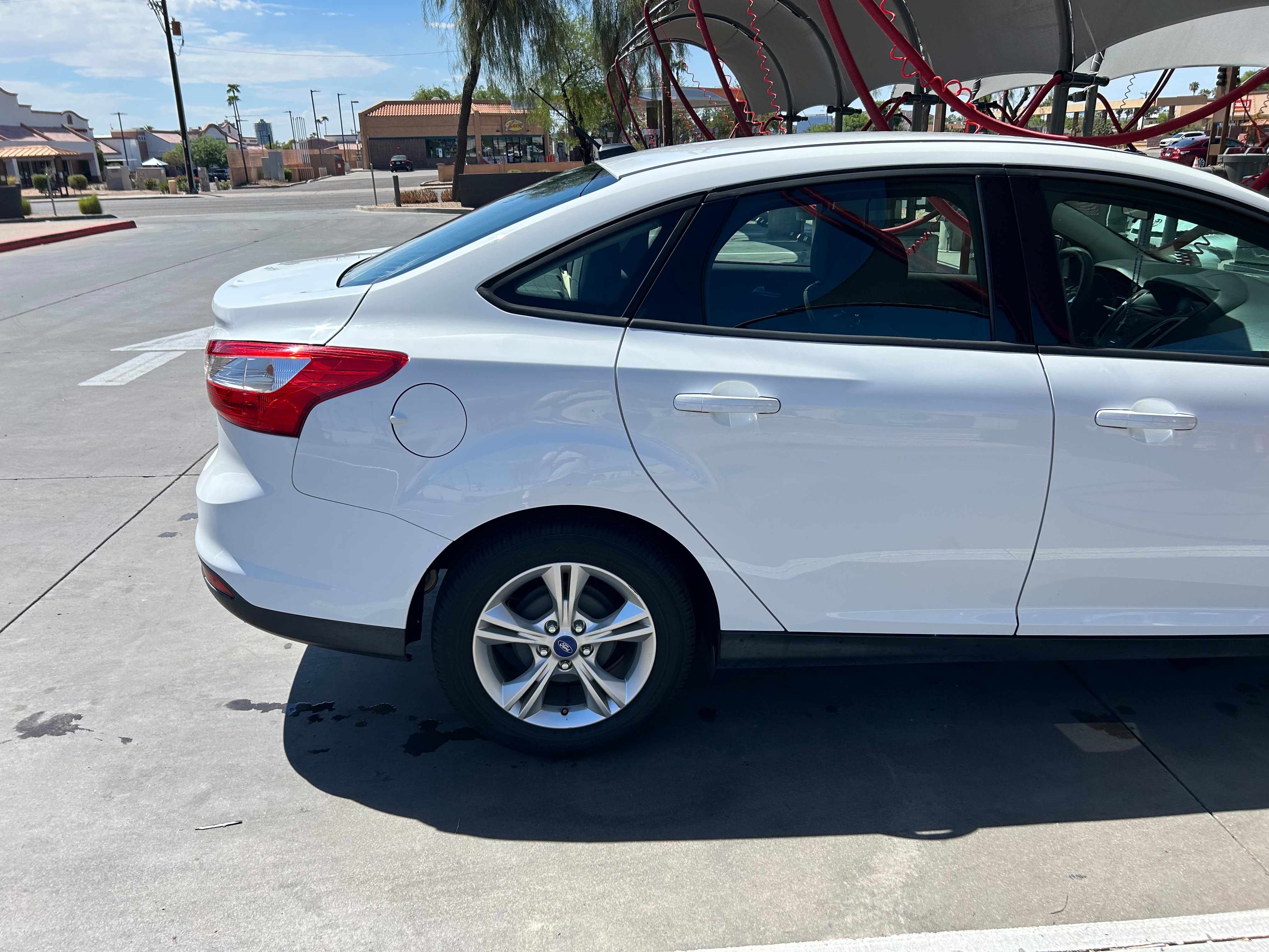 Used 2013 Ford Focus SE FWD image 6
