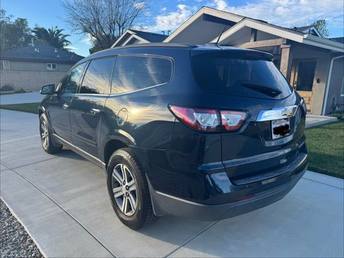 Used 2016 Chevrolet Traverse LT image 5