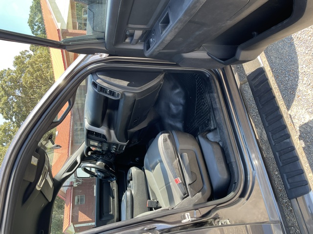 Used 2023 RAM 2500 Tradesman w/ Chrome Appearance Group AWD/4WD image 11