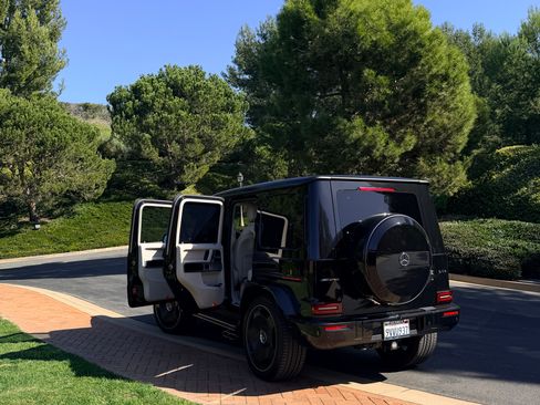 Used 2025 Mercedes-Benz G 63 AMG AMG G 63 Sport Utility 4D image 5