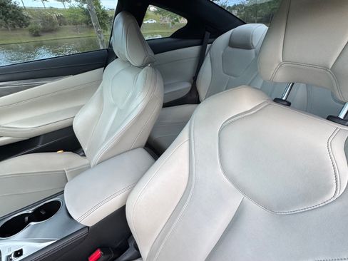 Used 2017 INFINITI Q60 3.0t w/ Cargo Package image 8