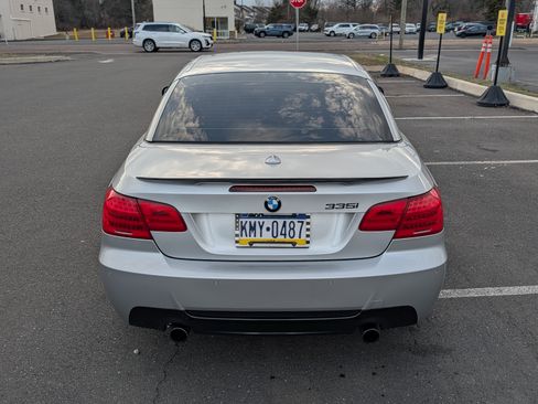 Used 2013 BMW 335i Convertible RWD image 11