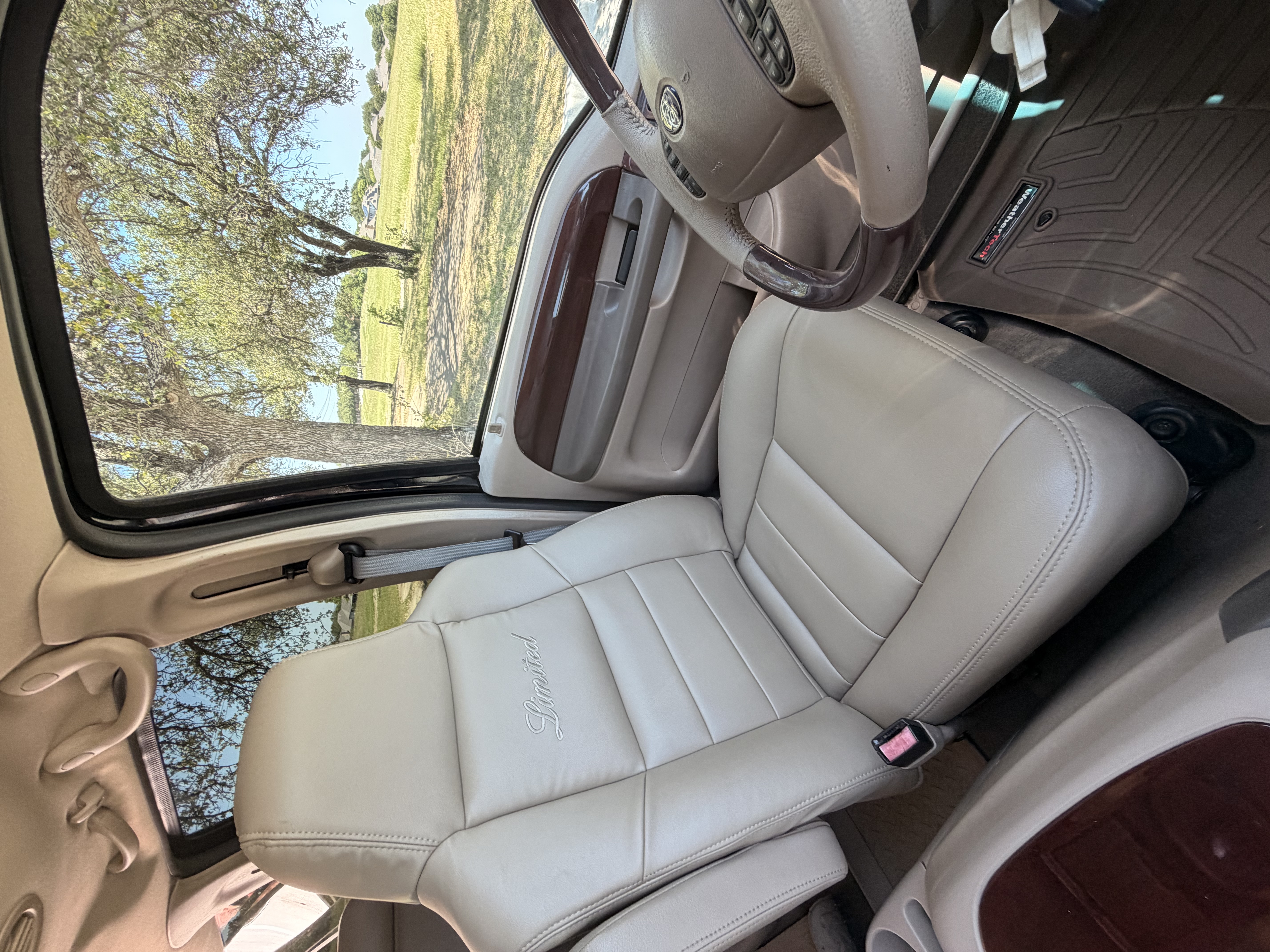 Used 2004 Ford Excursion Limited AWD/4WD image 18