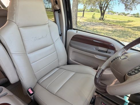 Used 2004 Ford Excursion Limited AWD/4WD image 18
