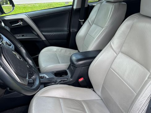 Used 2017 Toyota RAV4 XLE FWD image 9