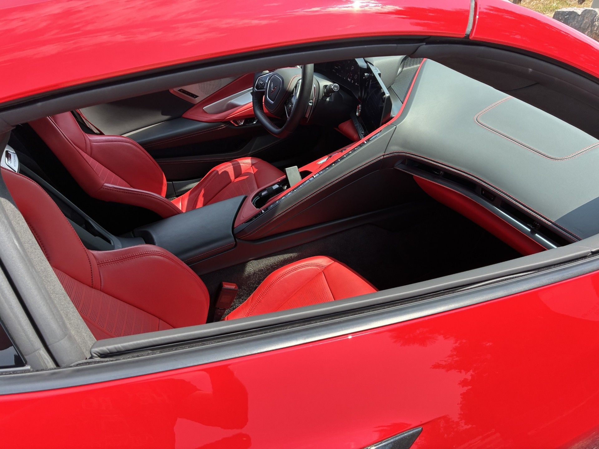 Used 2020 Chevrolet Corvette Stingray Premium Cpe w/ 3LT Preferred Equipment Group RWD image 9