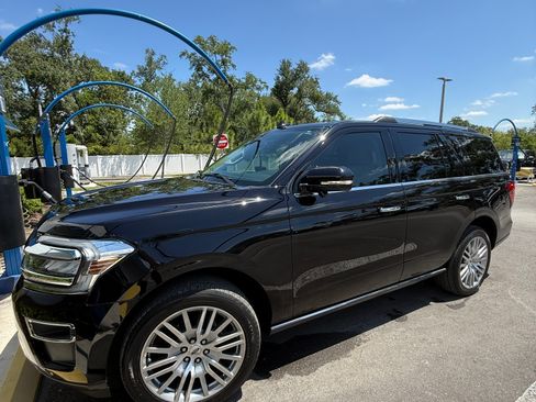 Used 2024 Ford Expedition Limited RWD image 6