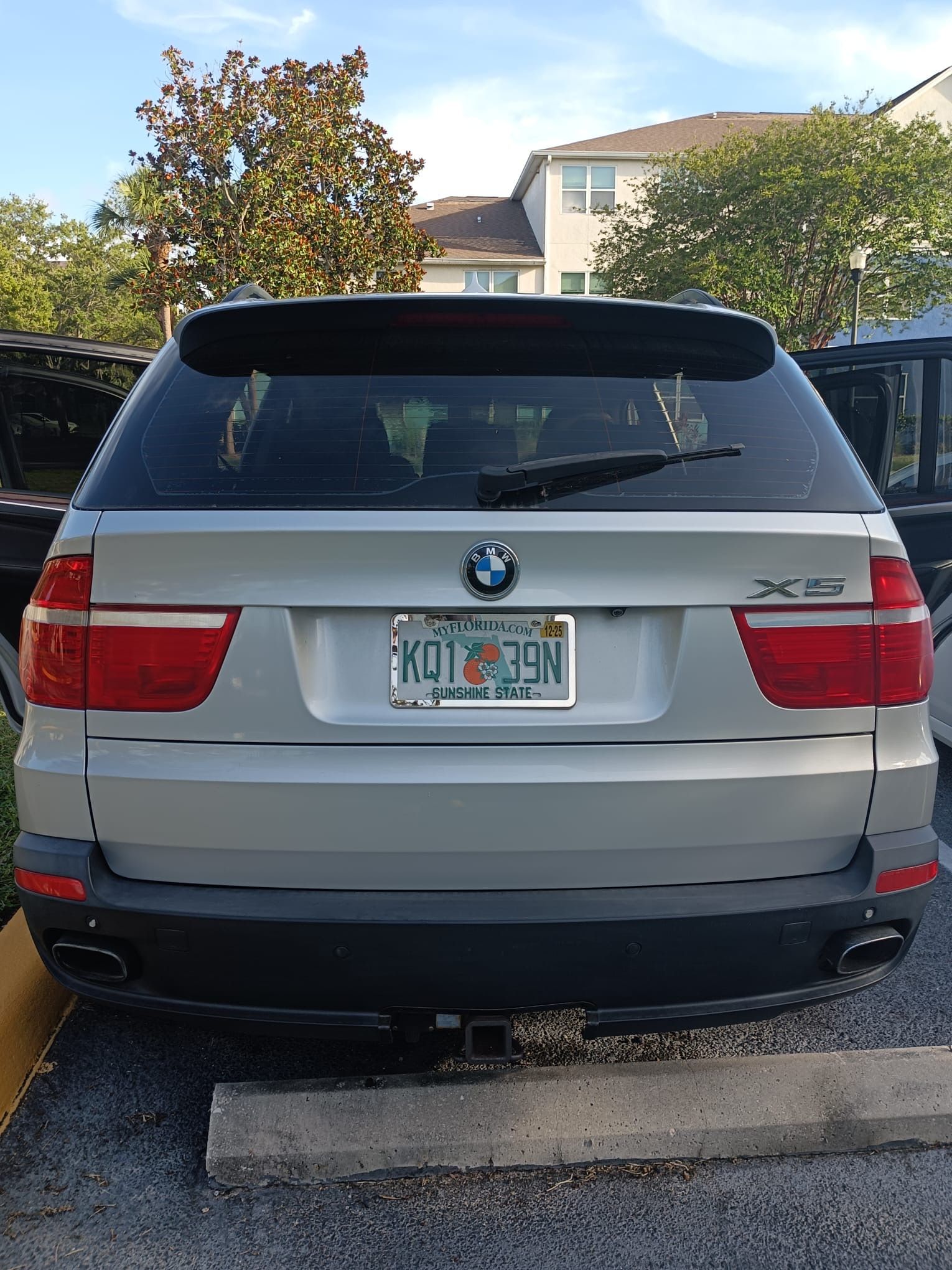 Used 2009 BMW X5 xDrive48i AWD/4WD image 5