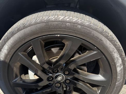 Used 2015 Land Rover Discovery Sport HSE image 16