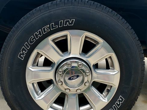 Used 2010 Ford F250 XLT image 17