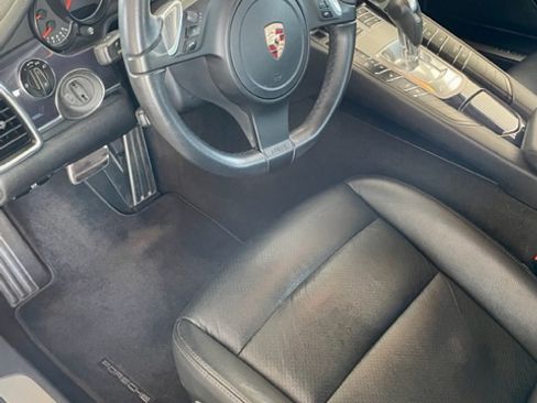 Used 2012 Porsche Panamera image 11