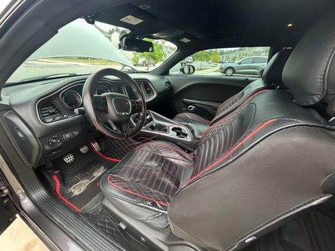 Used 2018 Dodge Challenger R/T w/ Sound Group RWD image 8