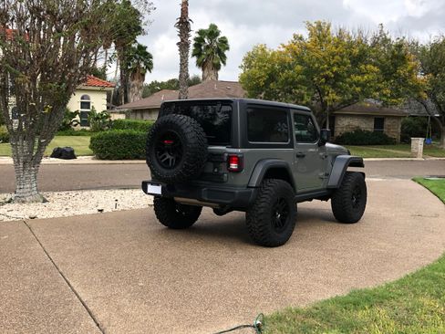Used 2022 Jeep Wrangler Sport AWD/4WD image 21