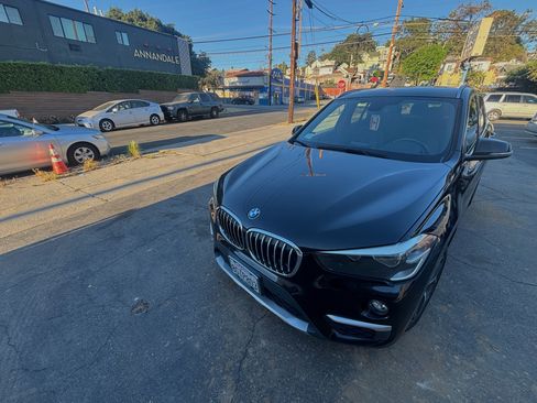 Used 2018 BMW X1 sDrive28i image 1