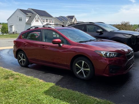 Used 2019 Subaru Impreza 2.0i Premium w/ Eyesight & BSD/Rcta & SRF AWD/4WD image 2