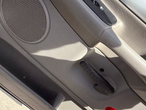 Used 2004 Dodge Ram 2500 Truck SLT w/ Trailer Tow Group image 5