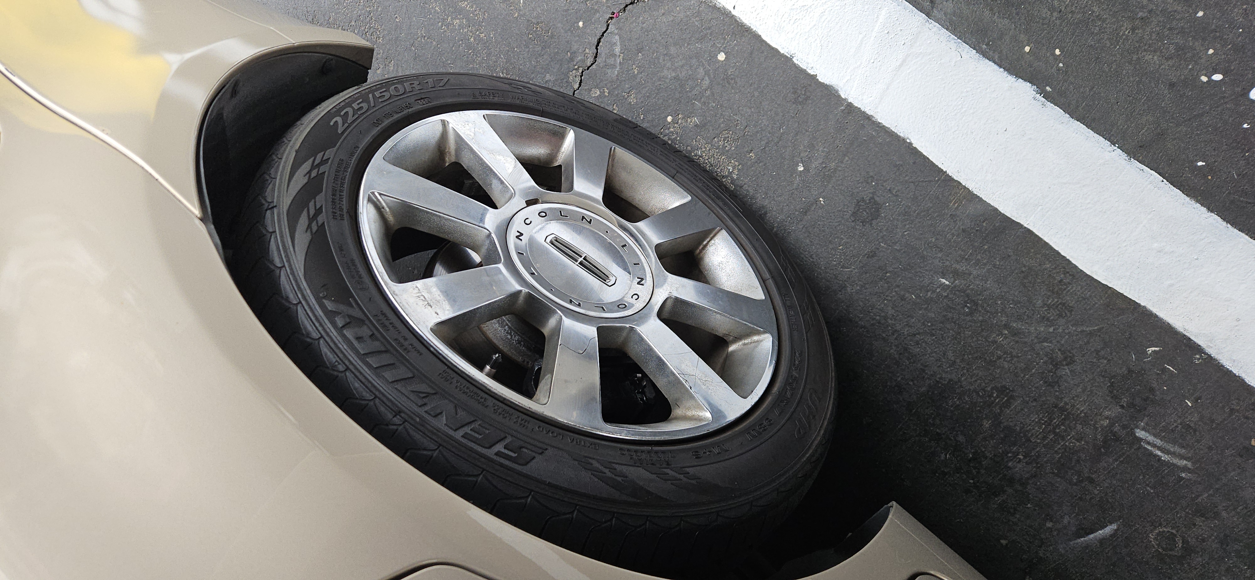 Used 2006 Lincoln Zephyr FWD image 12