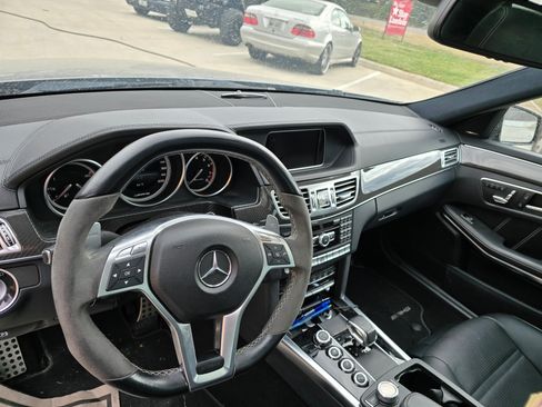 Used 2014 Mercedes-Benz E 63 AMG S-Model image 4