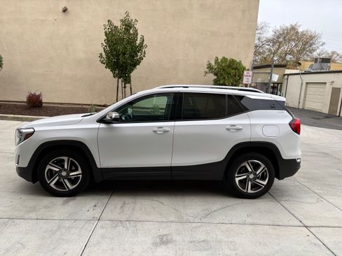 Used 2021 GMC Terrain SLT FWD image 26