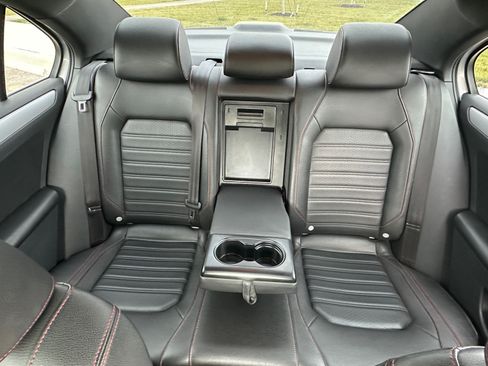Used 2013 Volkswagen Jetta GLI Autobahn FWD image 10