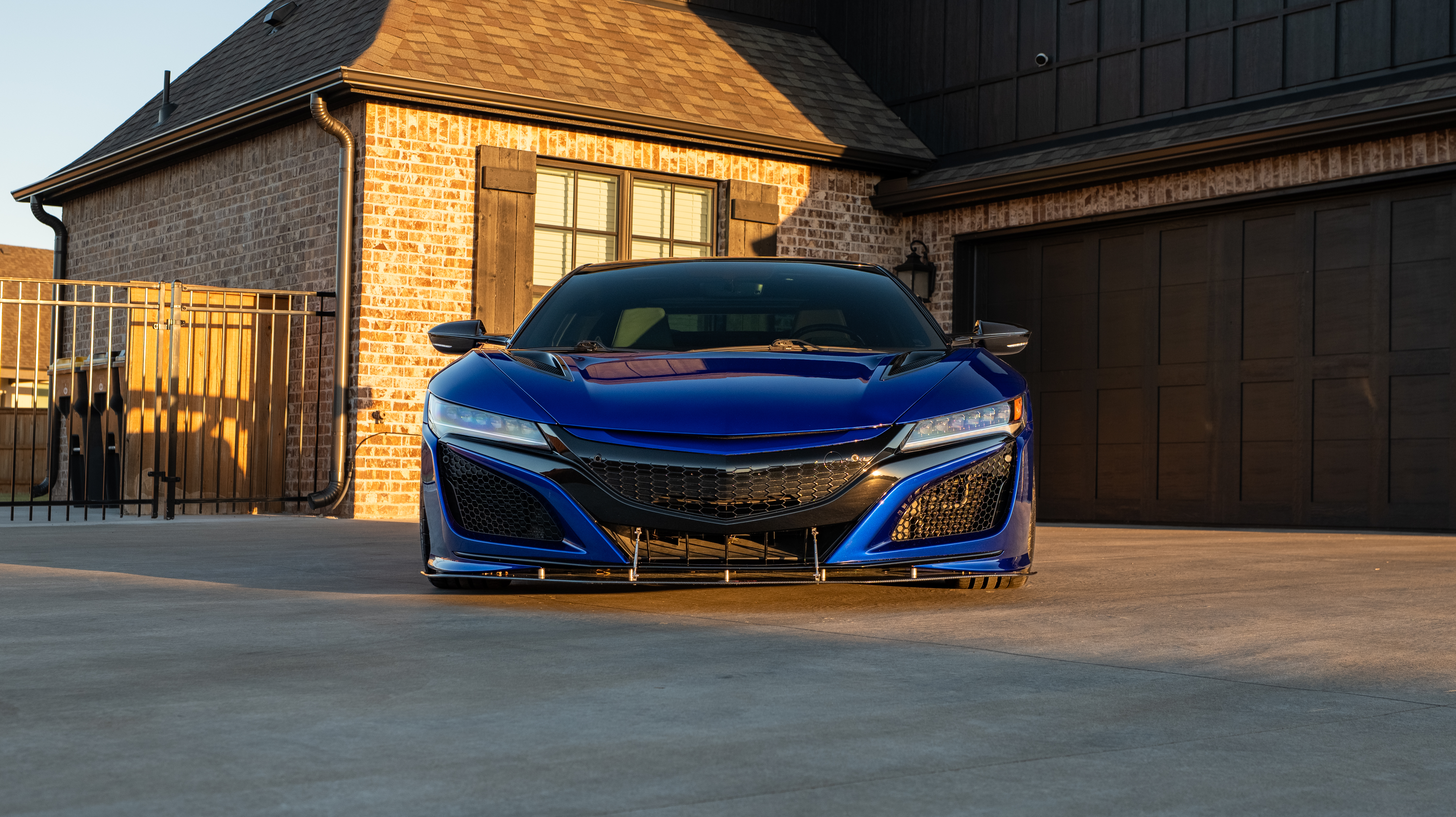 Used 2019 Acura NSX AWD/4WD image 2