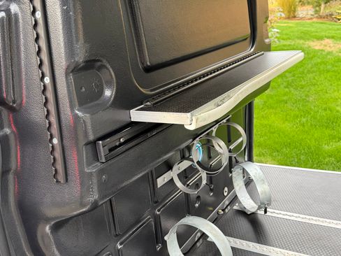 Used 2021 Ford Transit Connect XLT image 4