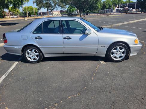 Used 2000 Mercedes-Benz C 280 Sedan image 5