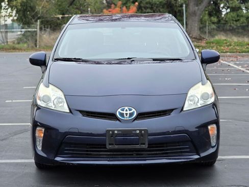 Used 2014 Toyota Prius Four image 1