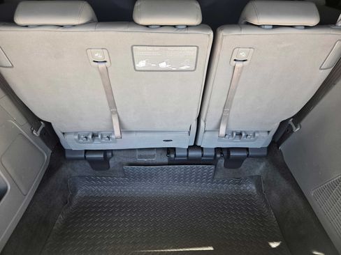 Used 2011 Honda Odyssey Touring image 14