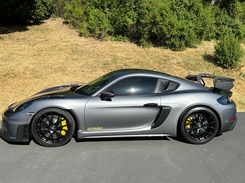 Used 2024 Porsche 718 Cayman GT4 RS image 13