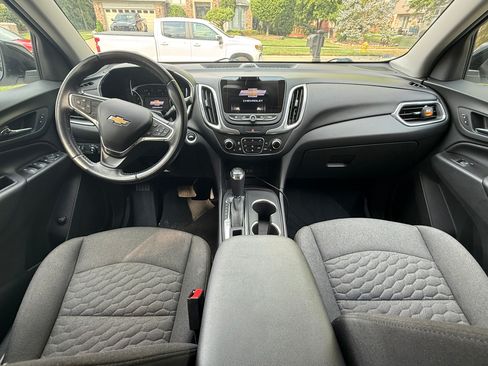 Used 2019 Chevrolet Equinox LT FWD image 14