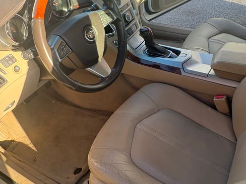 Used 2011 Cadillac CTS Premium image 8