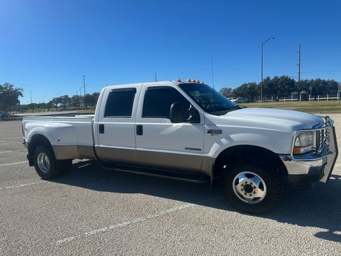 Used 2002 Ford F350 Long Bed image 1