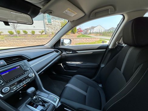 Used 2019 Honda Civic LX image 2